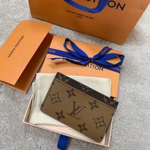 （sold）Louis Vuitton reverse monogram card holder